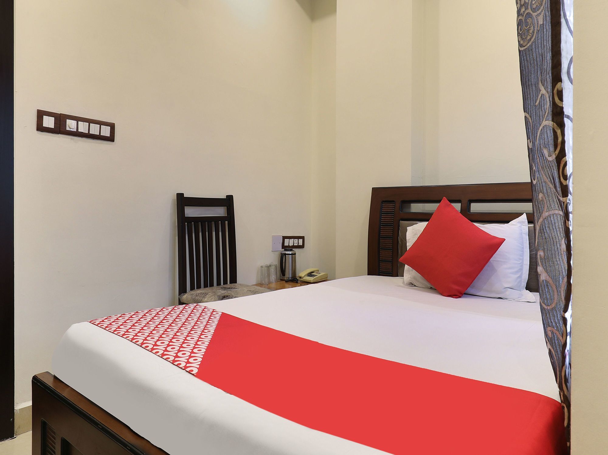 Oyo 16539 Grand Sandarshini Inn Haydarabad Dış mekan fotoğraf
